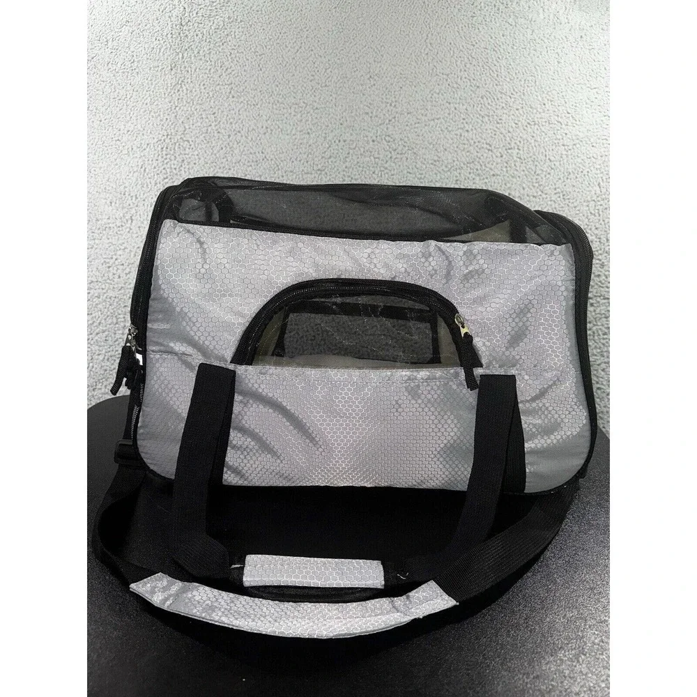 Spyder pet carrier